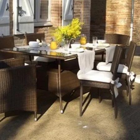 Le Platane Bed & Breakfast