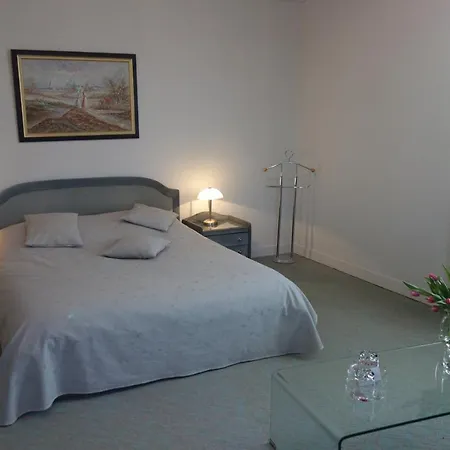 Le Platane Bed & Breakfast