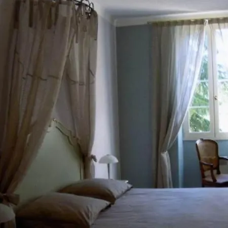 فندق مبيت وإفطار Le Platane