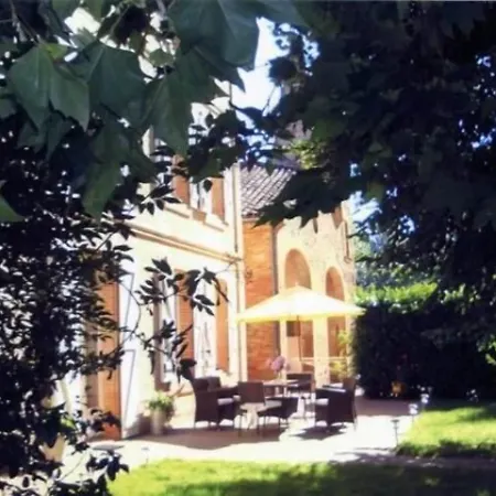Le Platane 3*