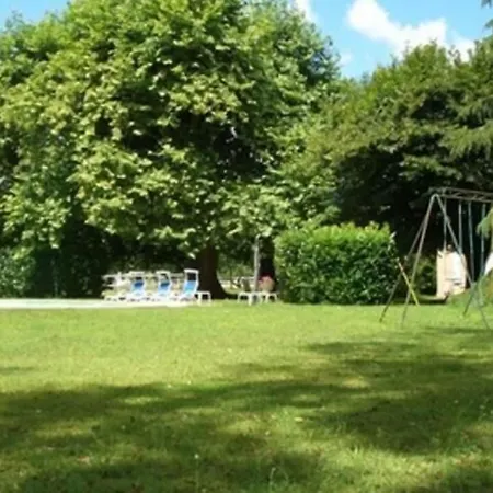 Le Platane Couette-café 3*