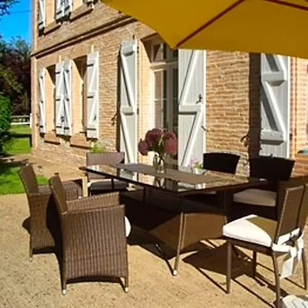 Le Platane Bed and Breakfast 3*