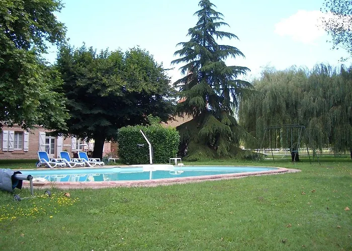 Le Platane Frühstückspension Lafrançaise